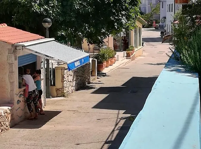 Centrum Pro 3 Osoby * Nerezine