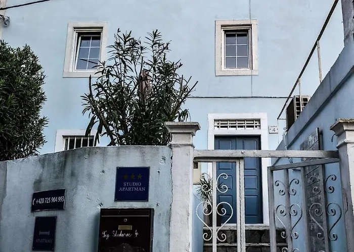 Apartament Centrum Pro 3 Osoby Nerezine